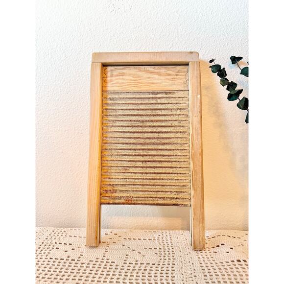 Vintage Wood and Tin Washboard - Picture 1 of 3